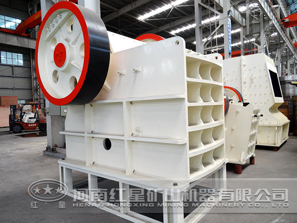 安山巖破碎機(jī) 安山巖破碎機(jī)