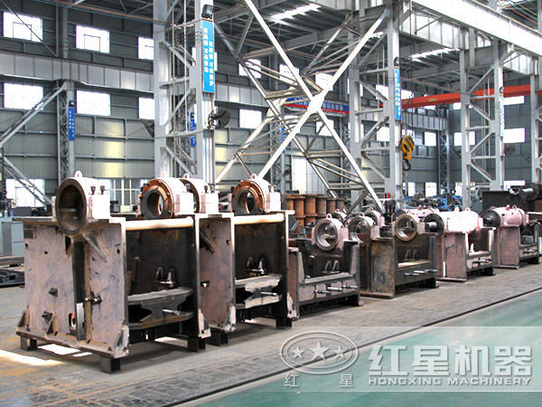 顎式破碎機生產現場 顎式破碎機生產現場