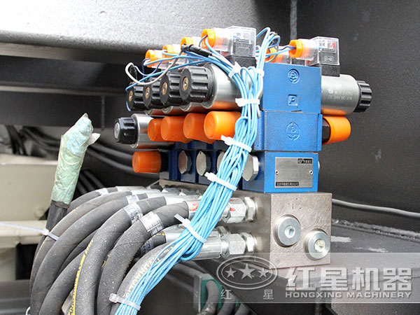 移動(dòng)破細(xì)節(jié)圖 移動(dòng)破細(xì)節(jié)圖