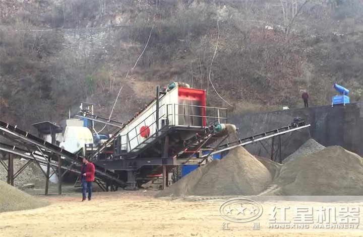 流動碎石設備作業現場 流動碎石設備作業現場