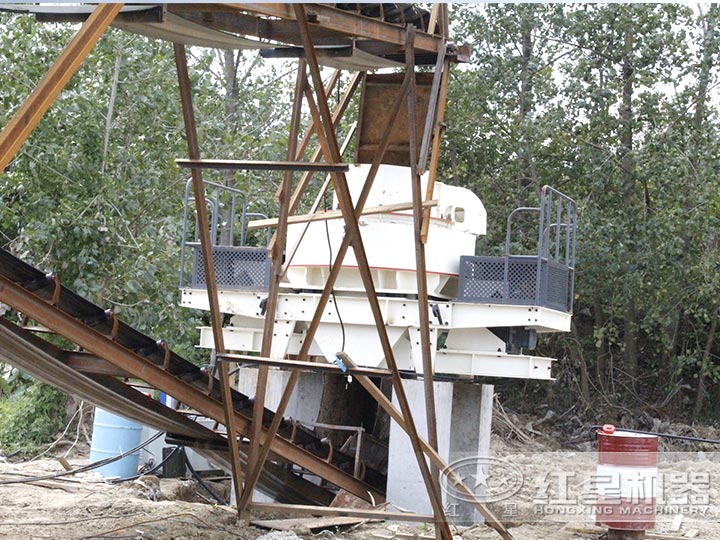 不同廠家生產的一小時產200噸的新型打砂設備價格不一樣 不同廠家生產的一小時產200噸的新型打砂設備價格不一樣