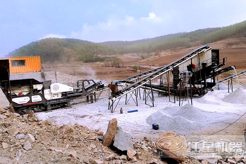 移動(dòng)型石子廠設(shè)備客戶(hù)現(xiàn)場(chǎng) 移動(dòng)型石子廠設(shè)備客戶(hù)現(xiàn)場(chǎng)