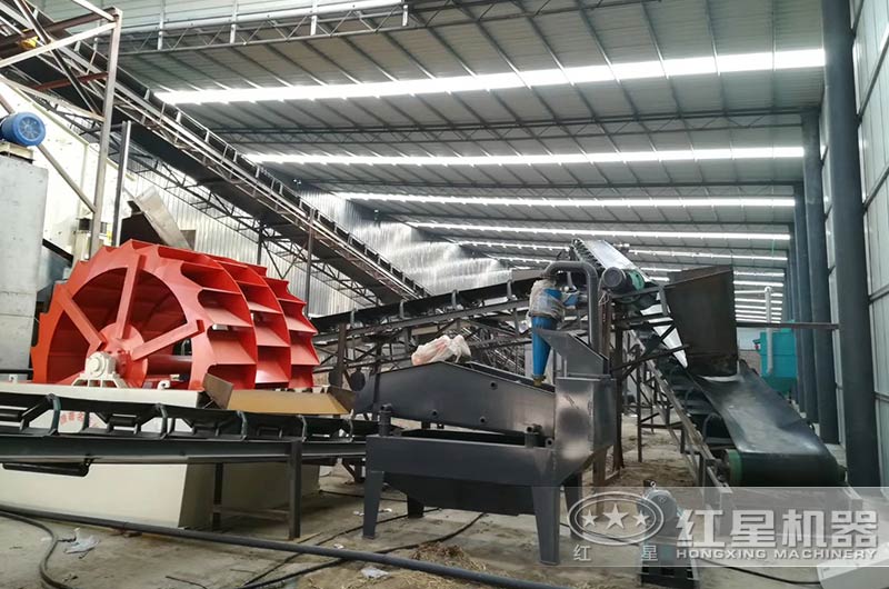 洗沙生產(chǎn)現(xiàn)場 洗沙生產(chǎn)現(xiàn)場